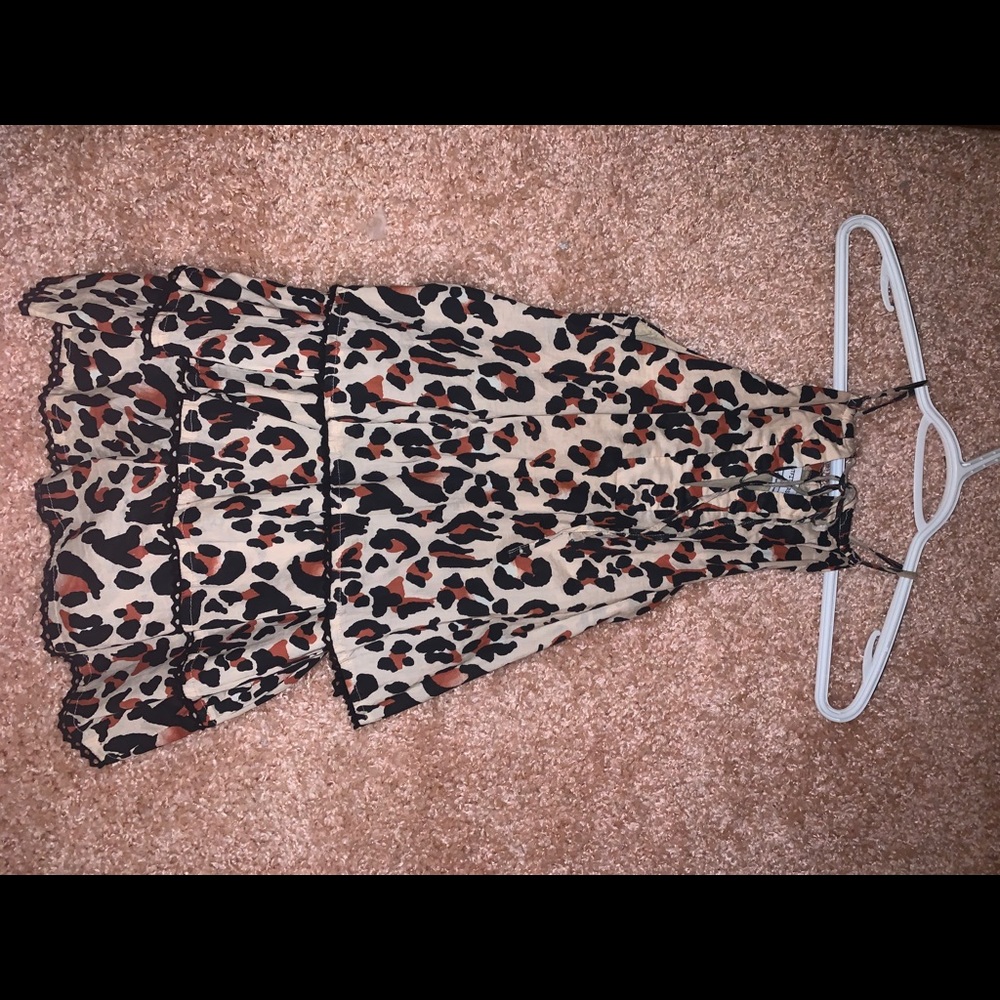 adorable tiered urban outfitters romper!!